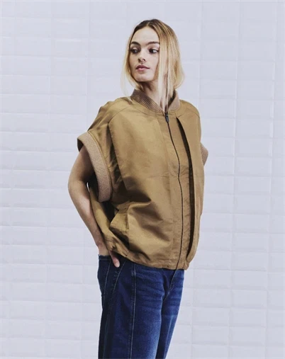Withblack - WBLImperial Vest - Dark Camel 